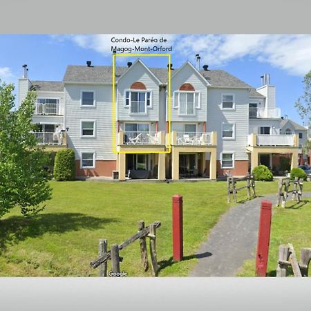 Le Pareo De Magog-Mont Orford Apartamento Exterior foto